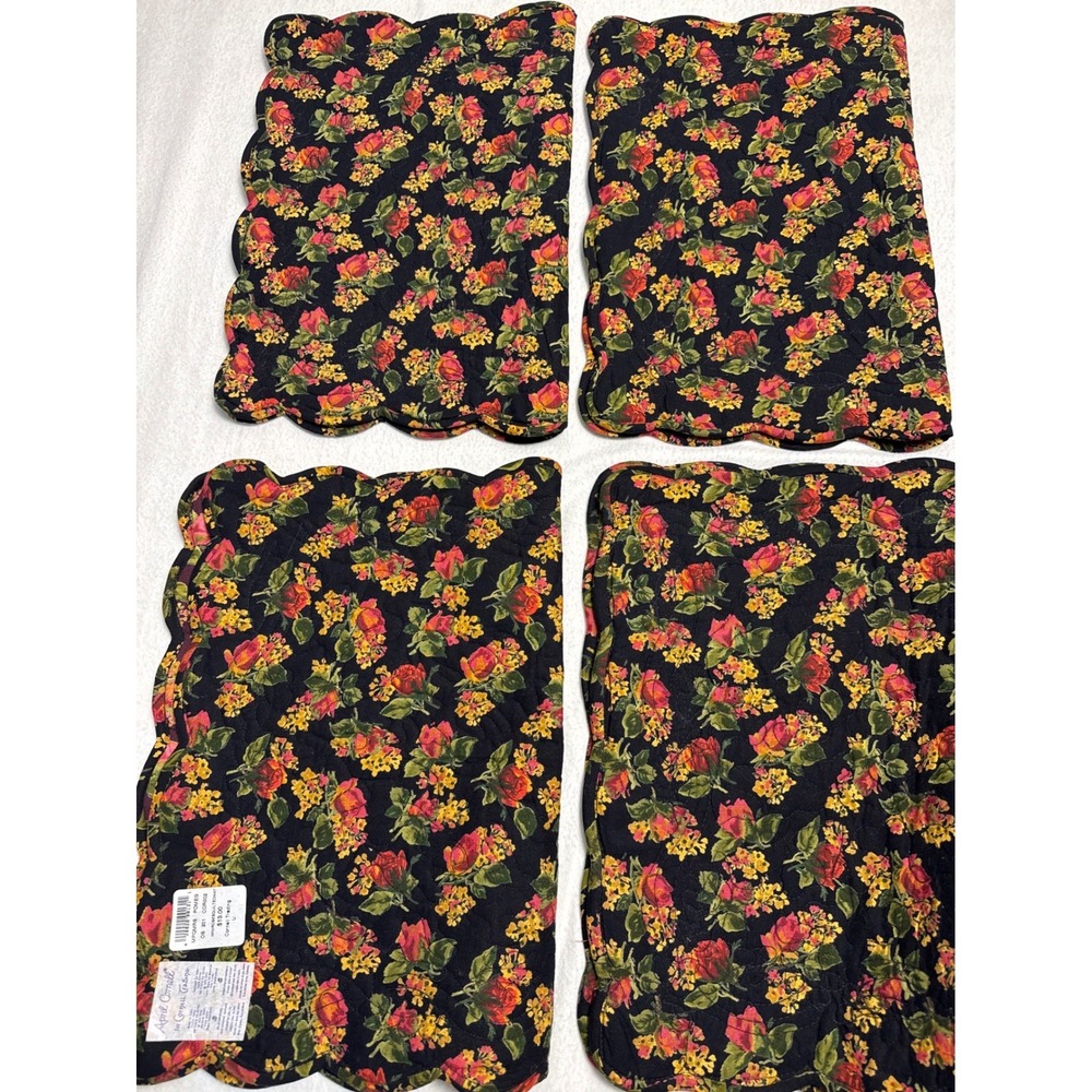 April Cornell Placemats Black Floral Quilted Scalloped Set of 4 Reversible
